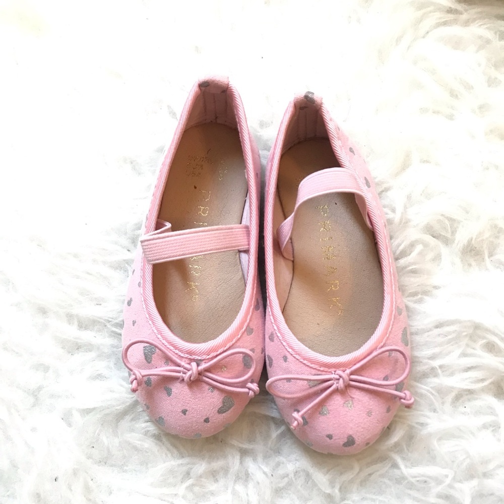 Girl shoes